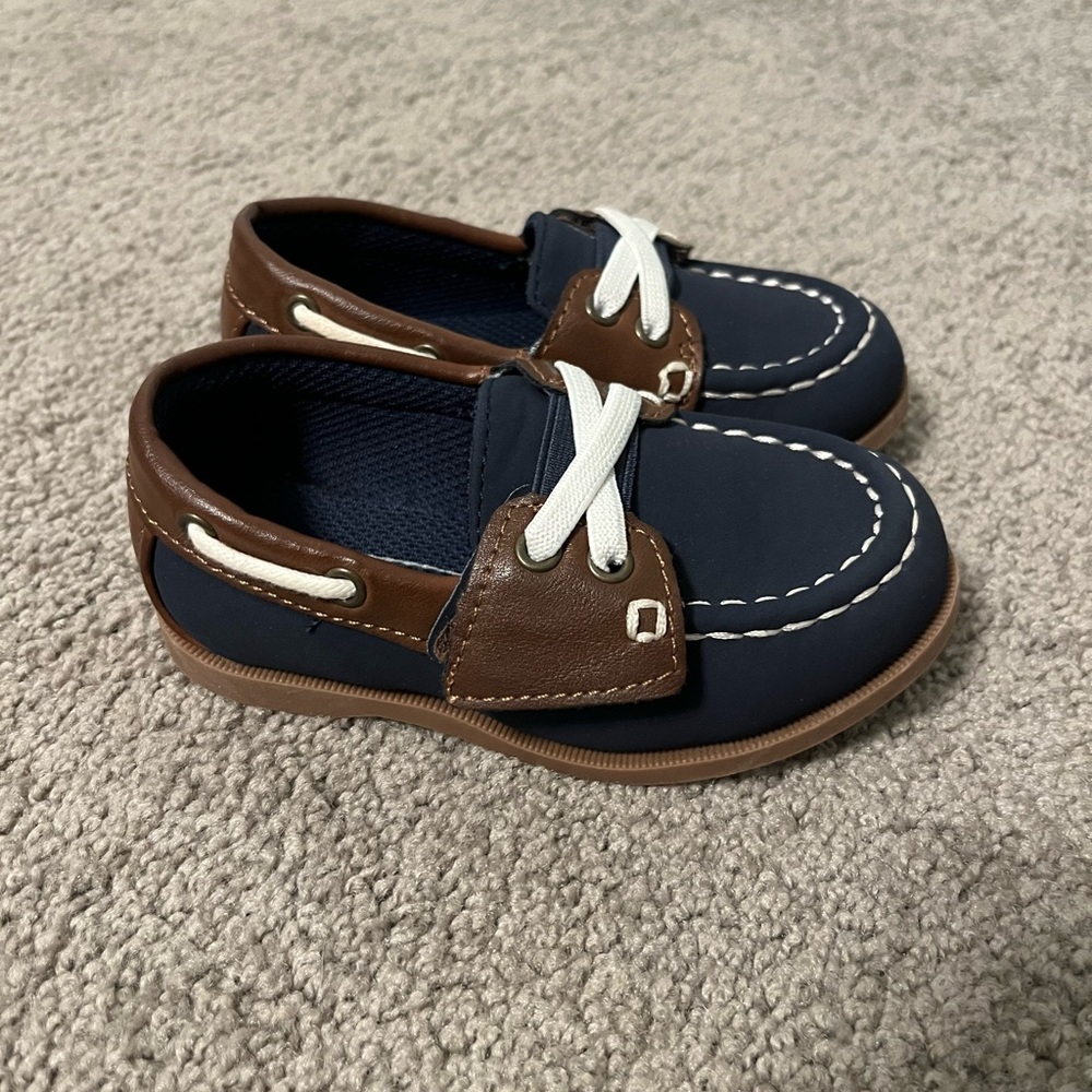 NWT / New in Box Toddler Boys Boat Shoes Size 7